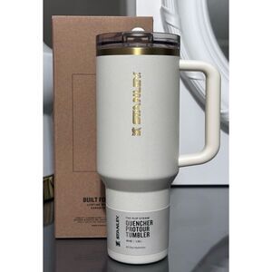 STANLEY QUENCHER PROTOUR FLIP STRAW TUMBLER, 40OZ- CREAM MOON